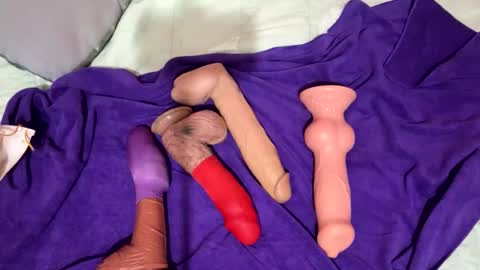 Snapshot of ninfo_puta chatting on 12.04.25 Ninfo Puta online show from 12.04.25