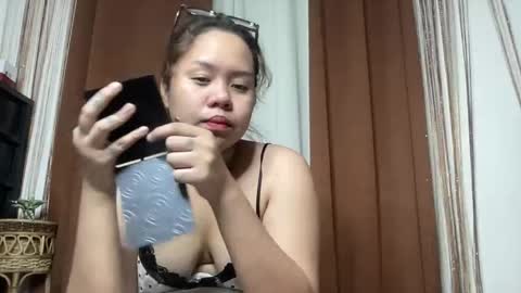 nini_luvskorn online show from 04.13.26