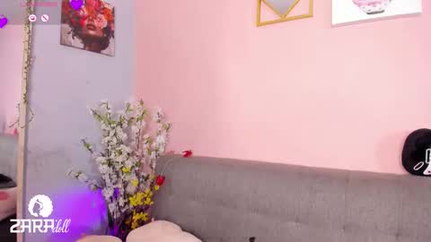 Snapshot of nini_martinii chatting on 09.20.25 NINI online show from 09.20.25