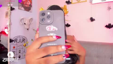 Snapshot of nini_martinii chatting on 10.29.25 NINI online show from 10.29.25