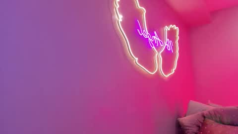 Ninna  online show from 09.14.25