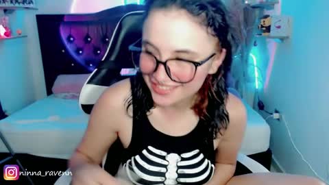Snapshot of ninna_raven chatting on 03.30.26 Ninna online show from 03.30.26