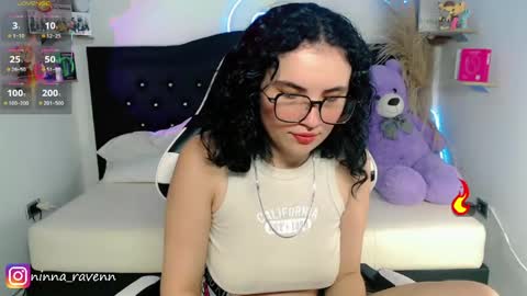 Snapshot of ninna_raven chatting on 05.07.26 Ninna online show from 05.07.26
