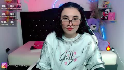 Snapshot of ninna_raven chatting on 05.29.26 Ninna online show from 05.29.26