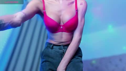 Snapshot of ninonbeart chatting on 03.01.26 Ninon Beart online show from 03.01.26