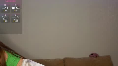 Snapshot of nirvanatwo chatting on 12.21.24 Lynn online show from 12.21.24