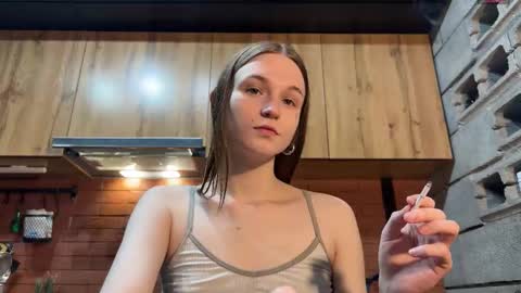 Snapshot of nloraaa chatting on 12.14.25 Tears Lora online show from 12.14.25