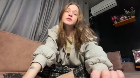 Snapshot of nloraaa chatting on 03.06.26 Tears Lora online show from 03.06.26