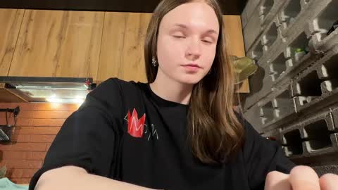 Snapshot of nloraaa chatting on 04.02.26 Tears Lora online show from 04.02.26