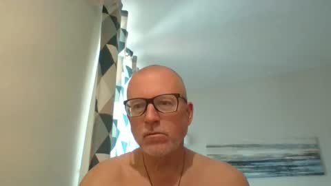 Snapshot of nmmm124347 chatting on 04.21.26 nmmm124347 online show from 04.21.26