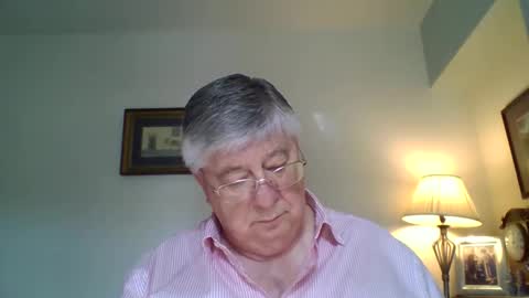 Snapshot of nn69uk chatting on 10.10.25 NN69UK online show from 10.10.25