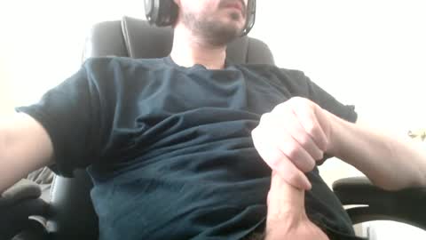 Snapshot of no_wake chatting on 06.29.26 no_wake online show from 06.29.26