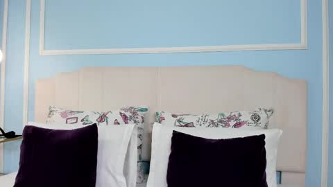 Noa Blue online show from 04.17.26