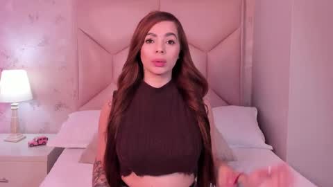 Snapshot of noa_butterfly chatting on 02.20.25 ambarsulliva online show from 02.20.25