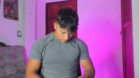 noah_223 online show from 04.17.26