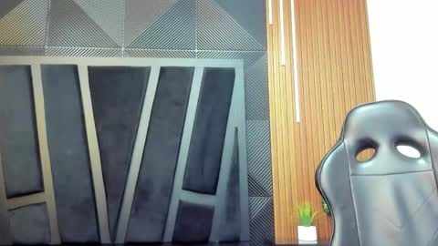 Noah online show from 12.23.25