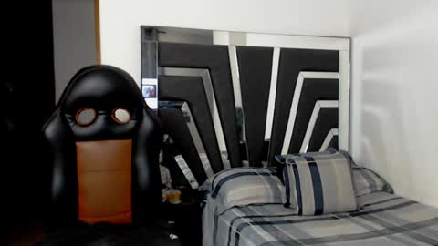 Noah Harris01 online show from 09.10.25