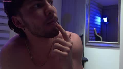 Noah Oliveira online show from 05.23.26