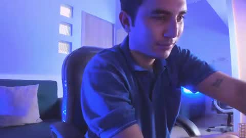 Snapshot of noah_sin_ chatting on 07.15.26 noah sin online show from 07.15.26