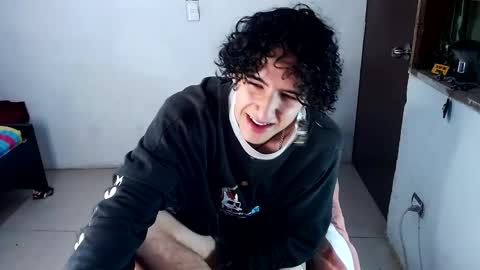 Snapshot of noah_sokolov_ chatting on 05.20.26 Kervs online show from 05.20.26
