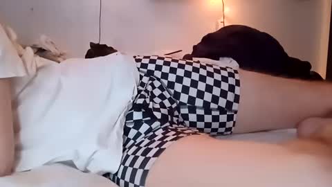 Noah Wesley online show from 01.10.25