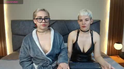 Snapshot of noahandgaia chatting on 04.17.26 Noah And Gaia online show from 04.17.26
