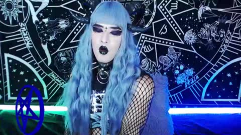 caroline online show from 12.03.24