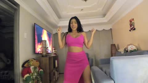 Snapshot of noemibcnz chatting on 01.11.26 In instagram dayhannanoemi online show from 01.11.26