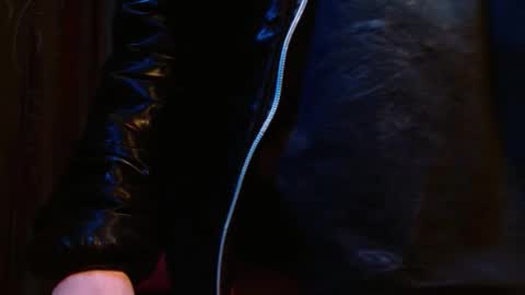 Snapshot of noha_thomson chatting on 11.07.25 Noha Thomson online show from 11.07.25