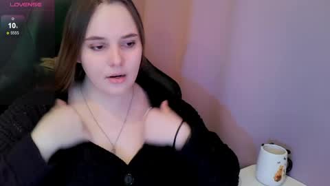 noir_ember_ online show from 04.15.26