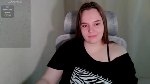 Snapshot of noir_ember_ chatting on 07.28.26 noir_ember_ online show from 07.28.26