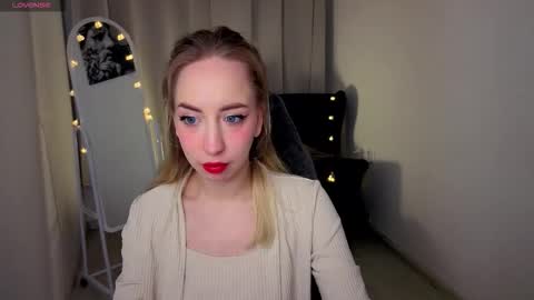 Snapshot of noirnymphh chatting on 03.03.26 Isabelle online show from 03.03.26