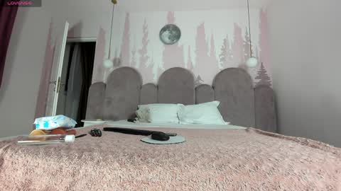 Nola online show from 04.03.26