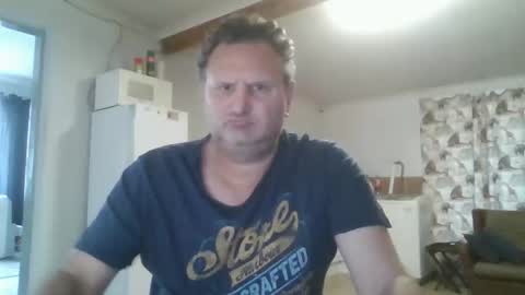 Snapshot of nollie244 chatting on 04.23.26 Nollie online show from 04.23.26