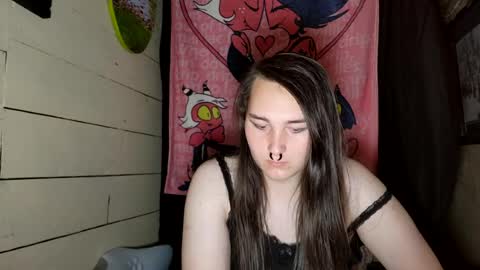 Snapshot of nonbinarybeauty20 chatting on 07.13.26 nonbinarybeauty20 online show from 07.13.26