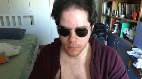 Snapshot of nongay379444 chatting on 01.05.25 nongay379444 online show from 01.05.25