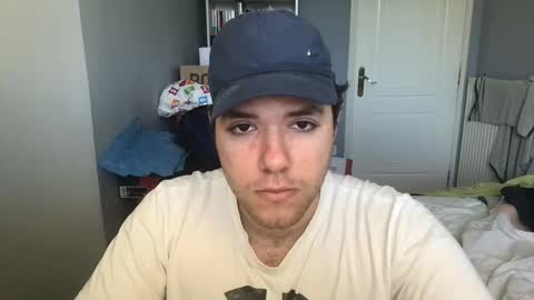 Snapshot of nongay379444 chatting on 11.14.25 nongay379444 online show from 11.14.25