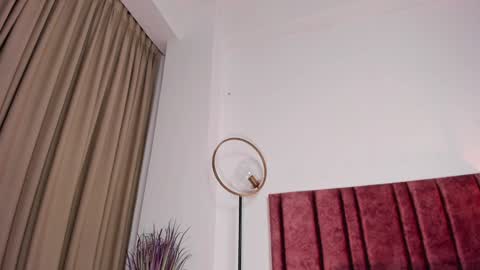 Nora Da Silva online show from 01.08.25