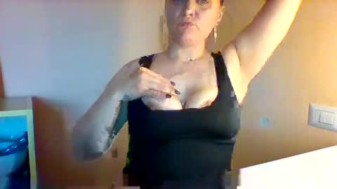 Snapshot of norahblankasweet chatting on 05.26.26 norahblankasweet online show from 05.26.26