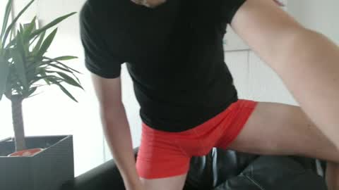 Snapshot of nordicrunner76 chatting on 06.14.26 nordicrunner76 online show from 06.14.26