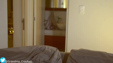 Ariane online show from 02.26.25