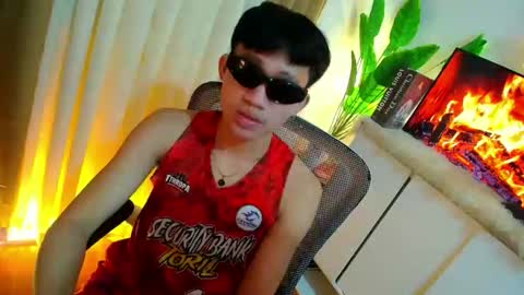 Snapshot of noregrets4moriel_ chatting on 05.27.26 Hi im ariel online show from 05.27.26
