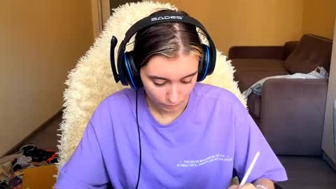 Elena online show from 04.15.26