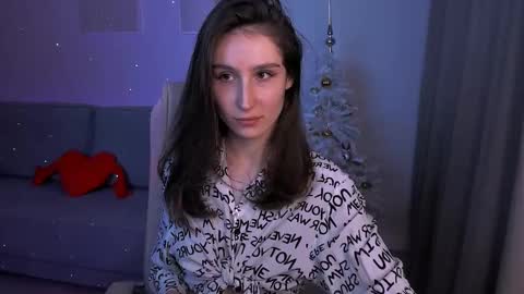 Hazel online show from 02.13.25