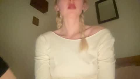 Snapshot of noscandal chatting on 02.07.25 noscandal online show from 02.07.25