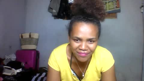 nosminah01 online show from 09.18.25