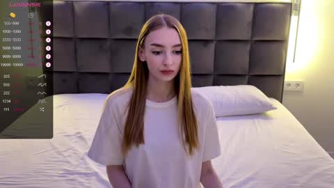 Snapshot of notelis chatting on 03.09.25 Goldie online show from 03.09.25