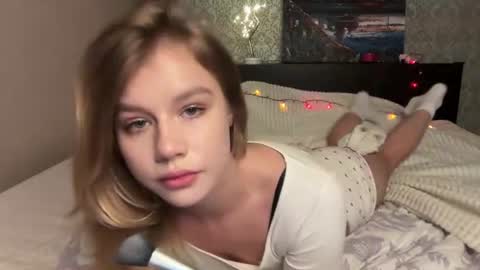 nothing_freya online show from 08.06.26