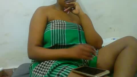 Snapshot of notoy1 chatting on 12.19.25 notoy1 online show from 12.19.25