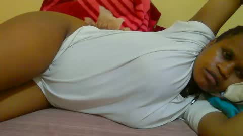 Snapshot of notoy1 chatting on 04.11.26 notoy1 online show from 04.11.26